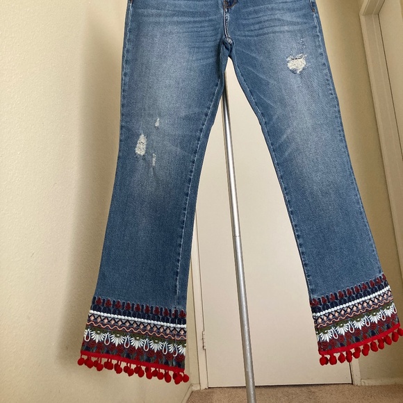 Pilcro/Anthropologie (NWOT)  Cropped Mid Rise Jeans / Size 28 - Picture 3 of 10
